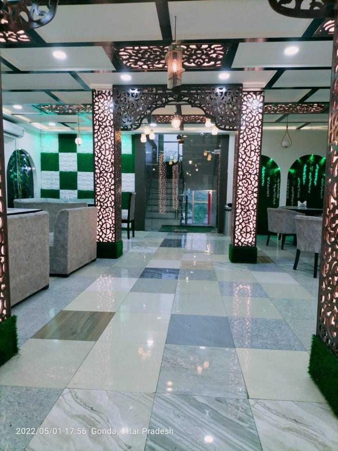 Oyo Mosaic Hotel And Restaurant Gonda Экстерьер фото