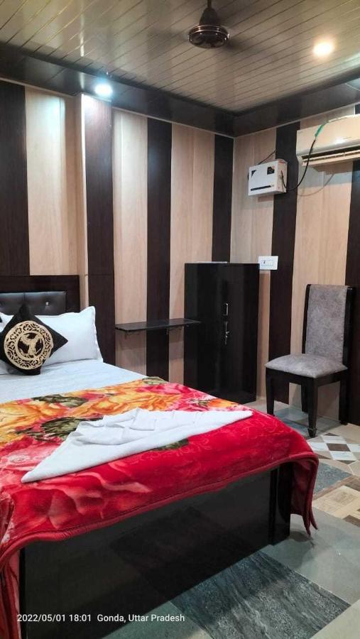 Oyo Mosaic Hotel And Restaurant Gonda Экстерьер фото